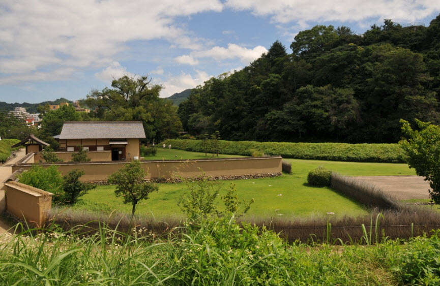 Yuzuki Castle Ruins, Japan